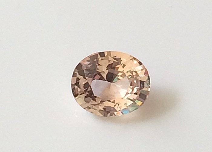 1.06 Cts Natural Unheated fancy Sapphire Certified Vivid Sapphire