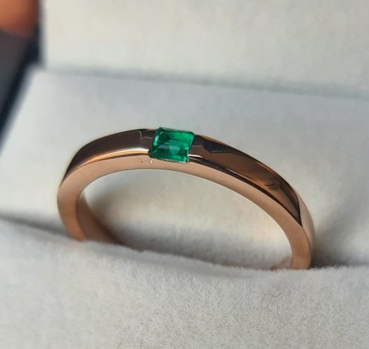 Natural Princess Cut Emerald Wedding Band, 14K Rose Gold Emerald Square Engagement Ring,Channel Set Emerald Solitaire Classic Women, Teenager Daughters Gifted Ring. 